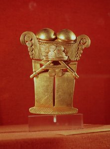 Pectoral antropomórfico, estilo 